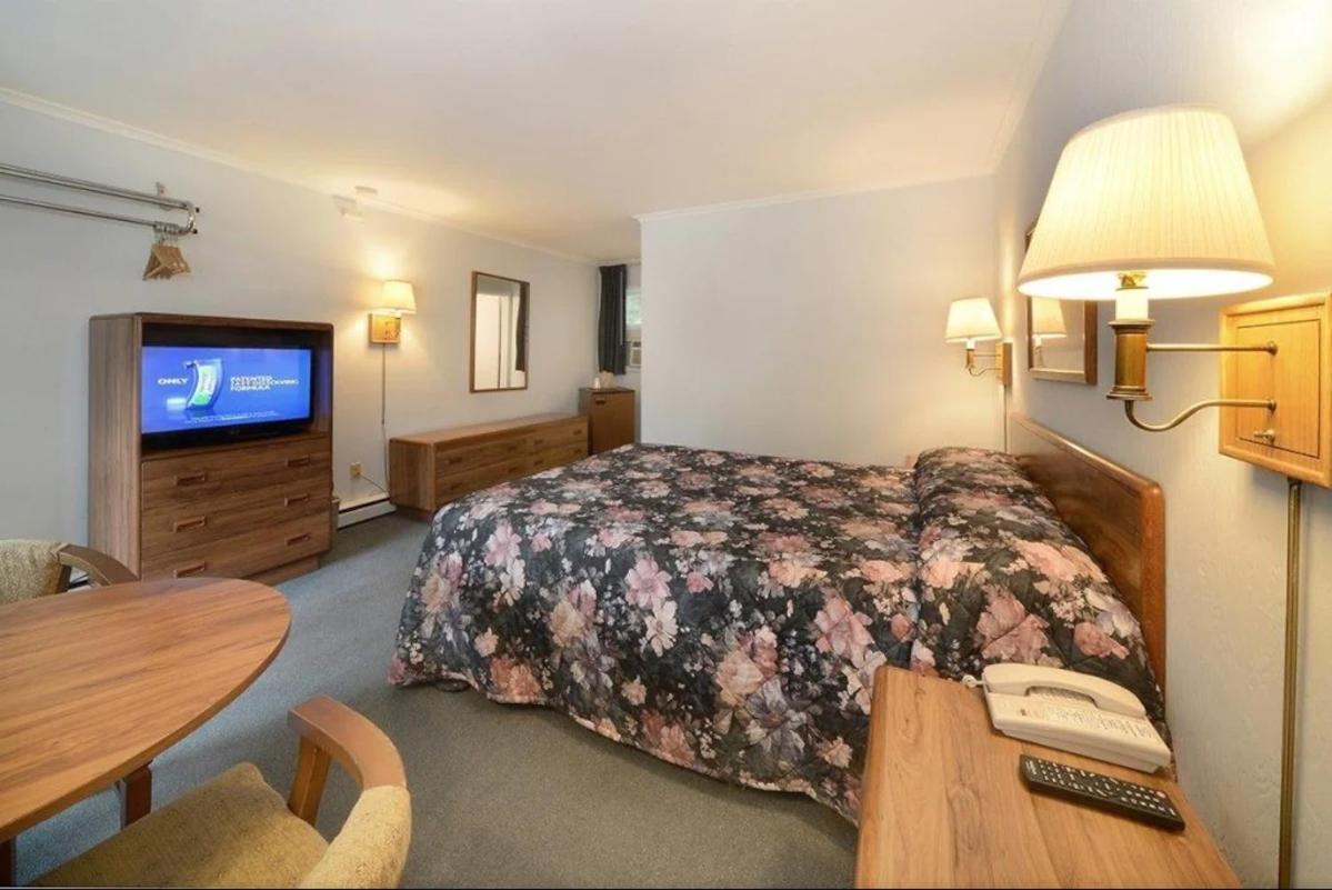 Turf And Spa Motel Σαρατόγκα Σπρινγκς Εξωτερικό φωτογραφία